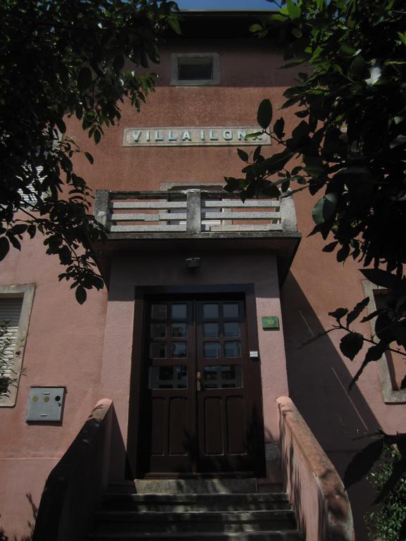 Guest House Ilona Pula Exterior photo